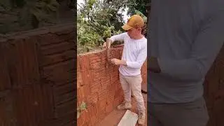 Esse pedreiro merece o Oscar da construção civil