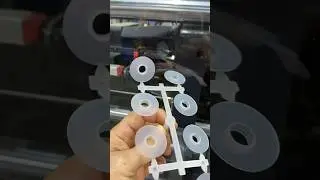 Plastik enjeksiyon tezgahında baskı