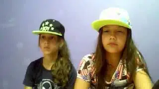 Поёт Маша песню Kristina Si - Мне не смешно