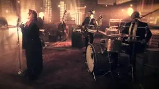 Wynonna & The Big Noise - You Make My Heart Beat Too Fast