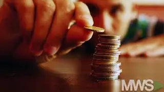 Russians' average salary dips below the Chinese