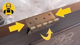 Cutting hinges with a router without a template or stop