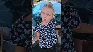 A 4 ans elle est plus courageuse que ses parents! #japon #shorts #streetfood