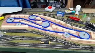 Moving vehicles (1/76 scale) for 