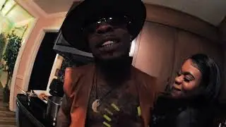 Mr.WOO LOOKING WHILE YOU COOKING video