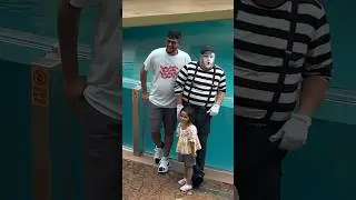 Waiting patiently here 😆😂 Tom the mime Seaworld antics 