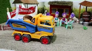 Miniature Choco pie | Parle-G | DIY Truck @GunjaClasses