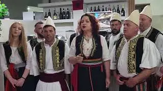 Suprizon Fotini Miha me kengen merr Goburen vrame se nuk dua jete. me turista Suedez  te Beqo.2026.