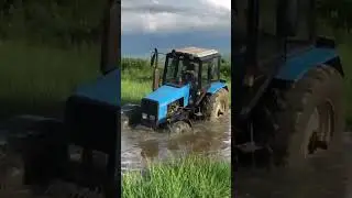 Traktor Belarus 1221 mtz