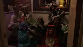 Bonnie and Clyde | Bathtub Busking