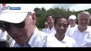 "Бицепсы этого парня больше, чем моя голова!": Байден испугался мускулатуры российского оператора