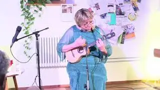 Lulu's back in town  on Ukulele