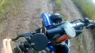 Покатушка на питбайке 125 по полю