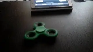 Обзор на новый спинер "Hand Spinner" зилёный