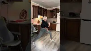 30.08.24 осваиваю стиль «robot dance “💃
