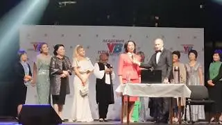 Сколько зарабатывают учителя, врачи, адвокаты, пенсионеры и студенты в Академии