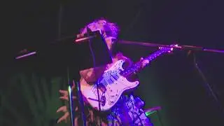 Julian Mayorga - Del cielo cae un bachiller (en vivo)