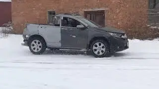 Вот почему пикап до сих пор не готов 🛻 🚧.  Сваршик :  