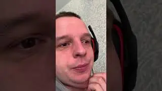 Пойду улыбнусь мужу говорит) 