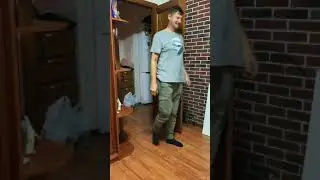Ребёнку подарили котенка! Настоящие слезы!