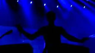 Franz Ferdinand: 15 - ''Outsiders (pt.1)'' (live in Torino 7-12-09)