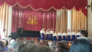 Младшая вок.гр. ДШИ#4-"Румяной Зорею" (Городской хоровой конкурс 2018 года)Руководитель Соболева И.В