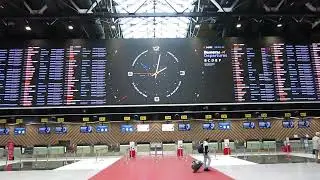08.09.2022. Россия. Москва. Аэропорт Шереметьево. Центральное табло