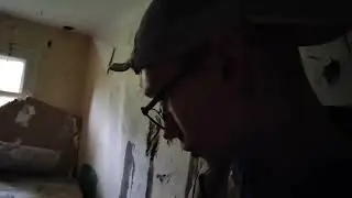 Какие-то вандалы сломали хату в Припяти? Кто же ето мог быть?! Смотрит в етом видио