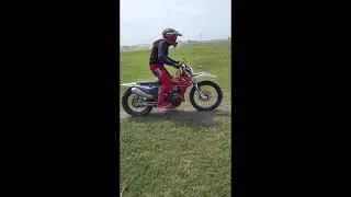 off Road wheelie Ktm450cc full throttle
