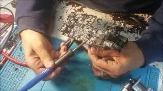 NOCO GB70  Exclamation red light is on how to swap the battery or board
