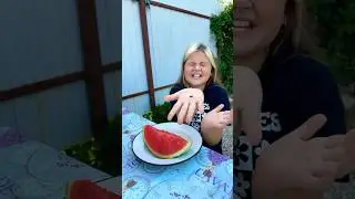 Фу как это можно есть 😡Смотри мой клип МоЯ Кошка на канале @ladymilanapap4610 #shorst #ladymilana
