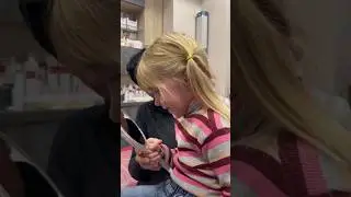 Прокол ушек. Быстро и безопасно☺️Ребенок доволен!