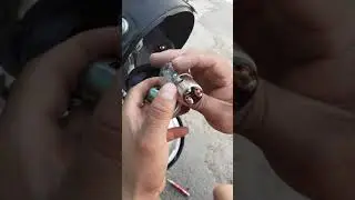 Como sustituir foco de faro tipo bola a motocicleta Italika ft150 grafito
