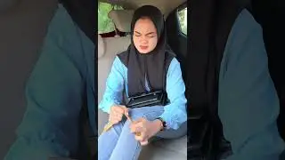 Yang lagi virai cewek SMA di sekap di dalam mobil 