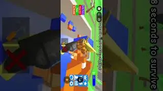 playing survive to build,😂😁