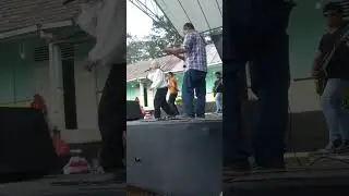 separuh napas ilusi band