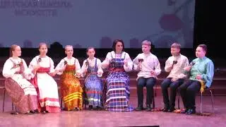 Ансамбль ложкарей "Крупица" с композицией "Ах вы сени, мои сени..."
