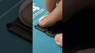 Фокусник из Праги поменял профессию и стал чинить смартфоны😎