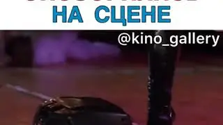 Школьницы опозорились на сцене