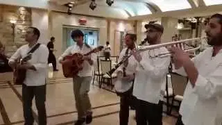 תזמורת לחתונה - תזמורת קומי אורי בכסא כלה