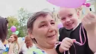 2015 09 01 Поліна перший дзвоник в гімназії №12
