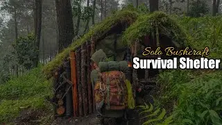 Survival build shelter camp - Solo bushcraft Indonesia hujan