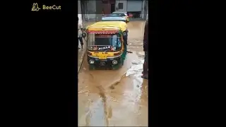 Jaipur Vehicles Buried in Sand - Heavy rains wreaks havoc