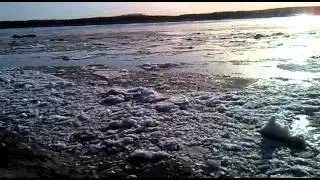 Ледоход на Иртыше в г Ханты-Мансийске.21.04.12г.