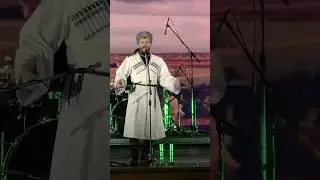 И поеду прямо к бате,на окраину села.