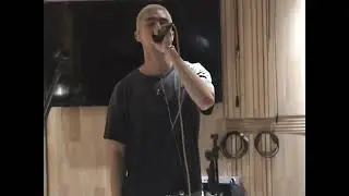 MIKA 米卡 - Rehearsal for Bubbling Boiling Music & Art Festival 泡泡岛音乐与艺术节 练习室记录