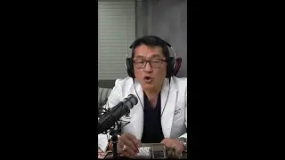 What Makes an Expert