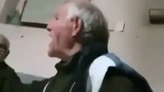 Nonno Napoletano BESTEMMIA a Briscola