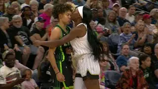 🫢 DOUBLE Techs, Angel Reese calms Evans down after nose-to-nose with Hiedeman | Chicago Sky WNBA
