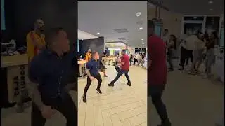 Pelea en McDonald's Heredia Costa Rica #costarica #pelea #golpes #mcdonalds #mortalkombat